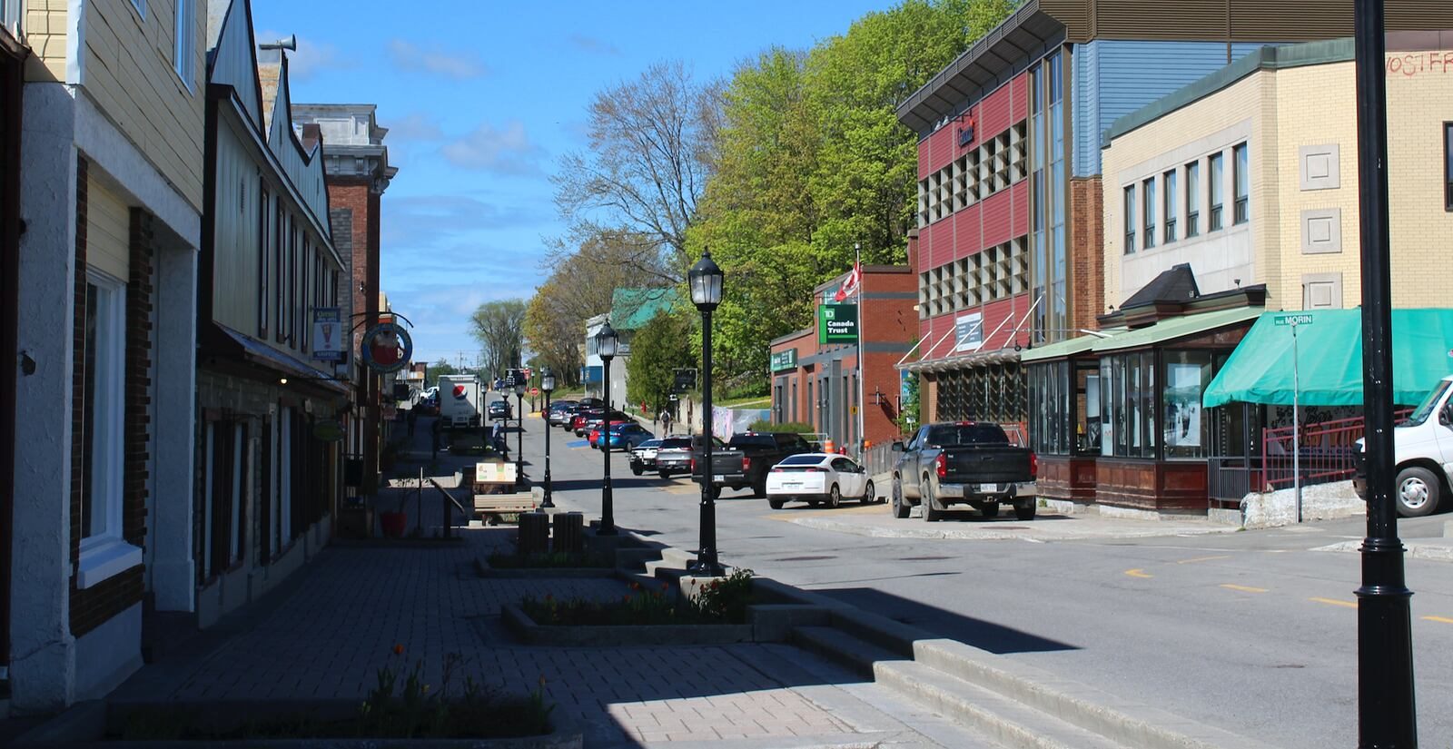 Rue de la Reine à Gaspé : Un entrepreneuriat au féminin