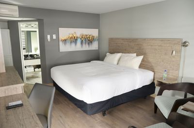 Danny's Hotel & Suites