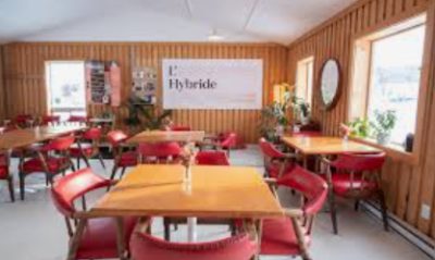 L’Hybride — café & librairie