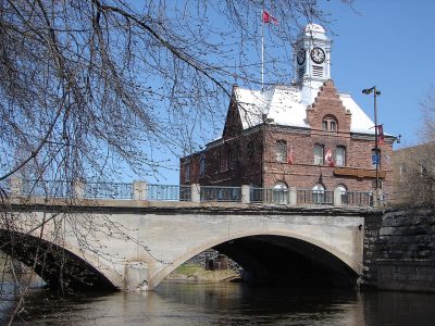 Pembroke et comté de Renfrew